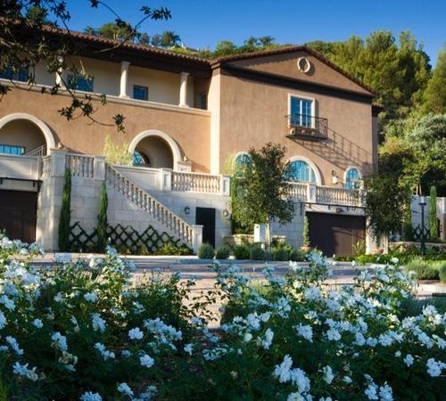 Landscape by Jeffery Inc.